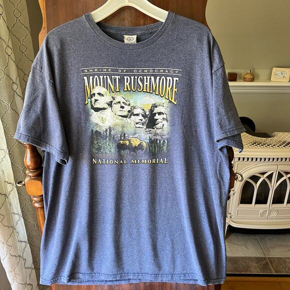 Mount Rushmore Shrine of Democracy Short Sleeve T-Shirt Men's XL - Picture 1 of 10